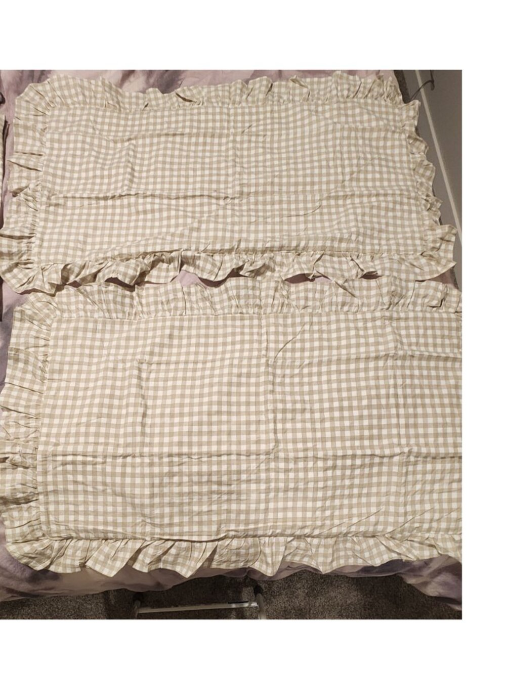 NWT: Tan Gingham Print Duvet Cover Set, Includes 2 Pillowcases (King Size) - Picture 4 of 9